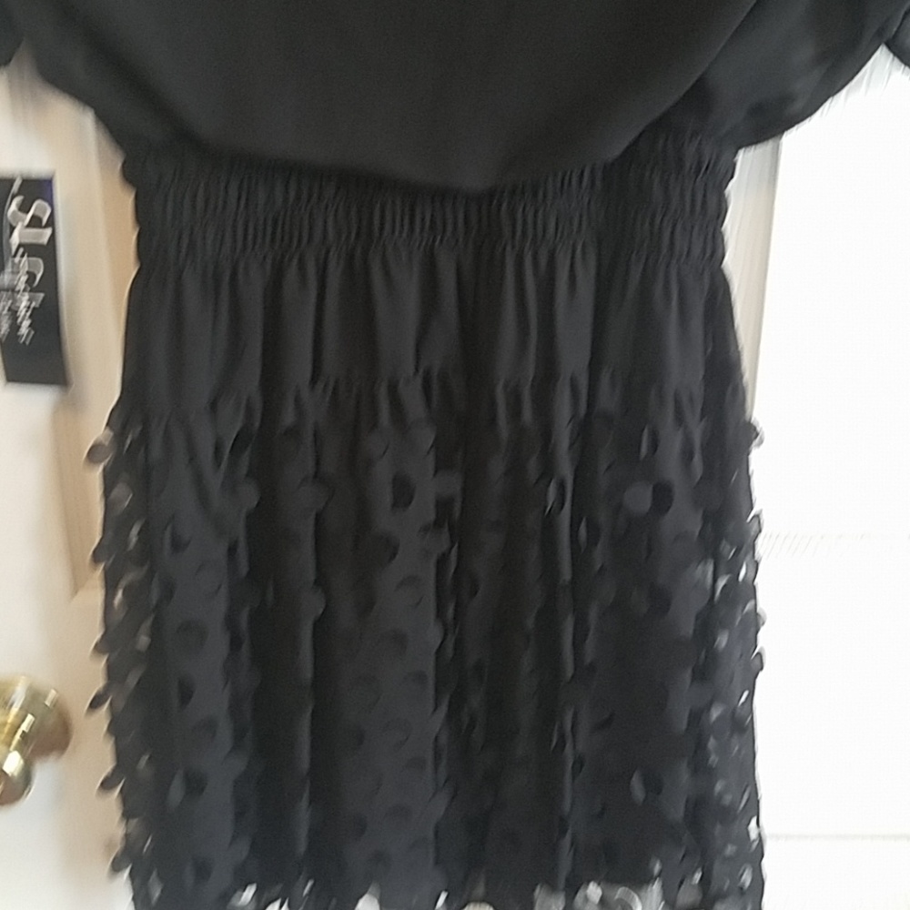 Dress - Picture 5 of 7